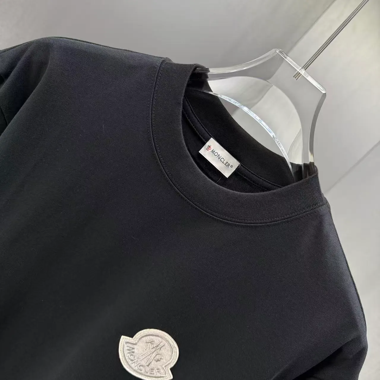 MONCL* * 2026 New Arrival T logo ：Black White Dark Blue Sizes：S M L XL XXL
